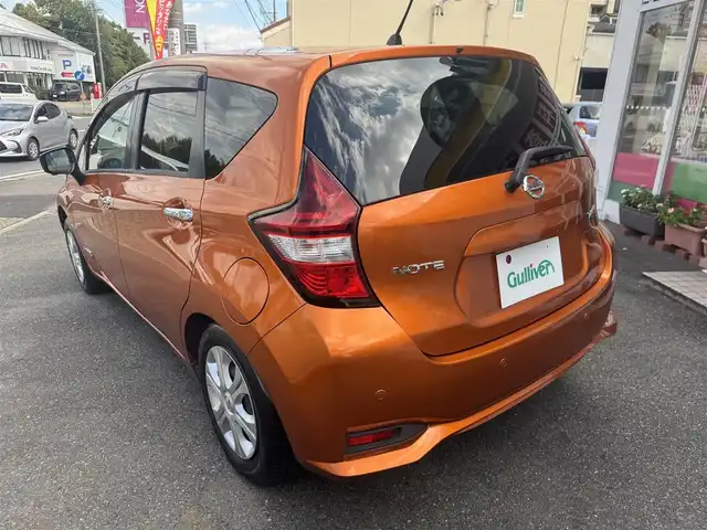 日産 ノート e－パワー X 愛知県 2016(平28)年 9.3万km オレンジ ユーザー買取車/取説/手帳/保証書/Eパワー/純正ナビ/フルセグTV/ドアミラーウインカー/ETC/プッシュスタート/スマートキー/ステアリングスイッチ