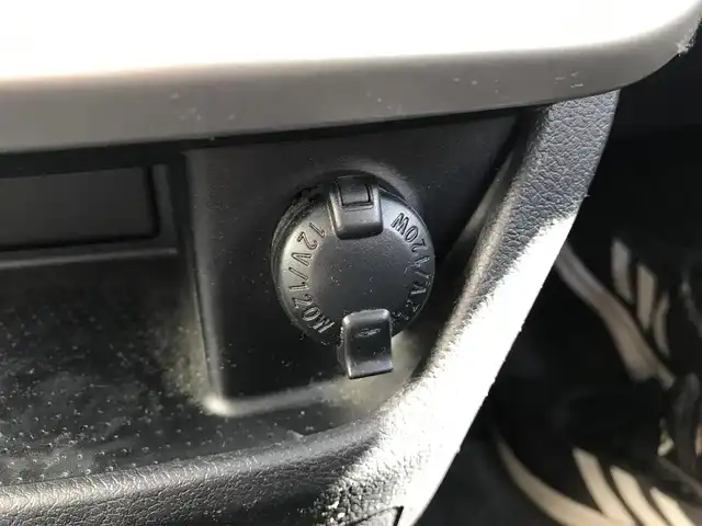 トヨタ ノア X スマートエディション 富山県 2012(平24)年 8.9万km ホワイトパールクリスタルシャイン ４ＷＤ/純正ＨＤＤナビ/フルセグＴＶ/Ｂｌｕｅｔｏｏｔｈ/バックカメラ/ＥＴＣ/ステアリングスイッチ/純正フロアマット/オートエアコン/スマートキー/プッシュスタート/キセノンヘッドライト/ETC/Wエアバック