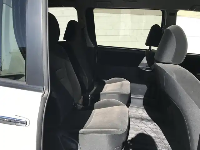 トヨタ ノア X スマートエディション 富山県 2012(平24)年 8.9万km ホワイトパールクリスタルシャイン ４ＷＤ/純正ＨＤＤナビ/フルセグＴＶ/Ｂｌｕｅｔｏｏｔｈ/バックカメラ/ＥＴＣ/ステアリングスイッチ/純正フロアマット/オートエアコン/スマートキー/プッシュスタート/キセノンヘッドライト/ETC/Wエアバック