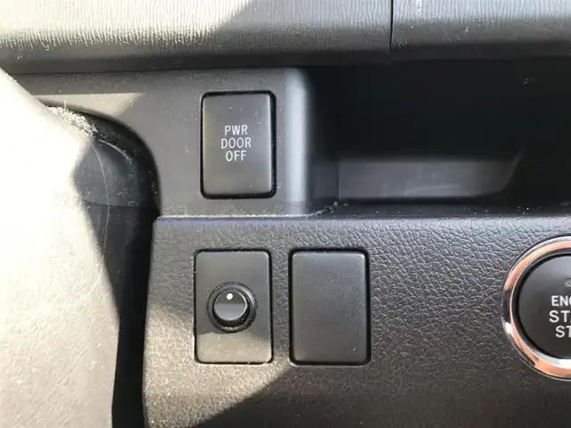 トヨタ ノア X スマートエディション 富山県 2012(平24)年 8.9万km ホワイトパールクリスタルシャイン ４ＷＤ/純正ＨＤＤナビ/フルセグＴＶ/Ｂｌｕｅｔｏｏｔｈ/バックカメラ/ＥＴＣ/ステアリングスイッチ/純正フロアマット/オートエアコン/スマートキー/プッシュスタート/キセノンヘッドライト/ETC/Wエアバック