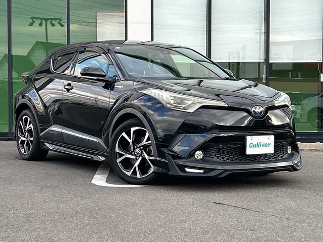 トヨタ Ｃ－ＨＲ G 岐阜県 2017(平29)年 6.5万km ブラックマイカ 登録時走行距離：65035km/モデリスタエアロ/SDナビ/バックカメラ/フルセグテレビ／Ｂｌｕｅｔｏｏｔｈ／CD・DVD／USB/ＥＴＣ/ハーフレザーシート/シートヒーター/コーナーセンサー/レーンキープアシスト/レーダークルーズコントロール/前後ドライブレコーダー/純正フロアマット/純正アルミホイール/LEDヘッドライト/オートライト/オートマチックハイビーム/プッシュスタート/スマートキー/保証書/取扱説明書