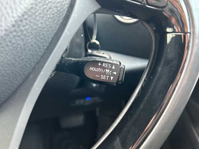 トヨタ Ｃ－ＨＲ G 岐阜県 2017(平29)年 6.5万km ブラックマイカ 登録時走行距離：65035km/モデリスタエアロ/SDナビ/バックカメラ/フルセグテレビ／Ｂｌｕｅｔｏｏｔｈ／CD・DVD／USB/ＥＴＣ/ハーフレザーシート/シートヒーター/コーナーセンサー/レーンキープアシスト/レーダークルーズコントロール/前後ドライブレコーダー/純正フロアマット/純正アルミホイール/LEDヘッドライト/オートライト/オートマチックハイビーム/プッシュスタート/スマートキー/保証書/取扱説明書