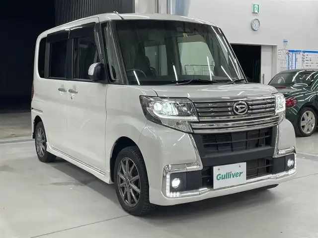 ダイハツ タント カスタム X トップED SA Ⅲ 大分県 2017(平29)年 6.7万km パールホワイトⅢ カロッツェリア　ワンセグナビ/社外14インチアルミホイール/スマートアシスト/ハーフレザーシート/LEDヘッドランプ/フォグランプ/コーナセンサー/シートヒーター/スマートキー/プッシュスタート/ドアバイザー/ウインカーミラー/ロールサンシェード/ステアリングスイッチ/サイドスポイラー/バックドアスポイラー