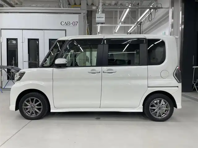 ダイハツ タント カスタム X トップED SA Ⅲ 大分県 2017(平29)年 6.7万km パールホワイトⅢ カロッツェリア　ワンセグナビ/社外14インチアルミホイール/スマートアシスト/ハーフレザーシート/LEDヘッドランプ/フォグランプ/コーナセンサー/シートヒーター/スマートキー/プッシュスタート/ドアバイザー/ウインカーミラー/ロールサンシェード/ステアリングスイッチ/サイドスポイラー/バックドアスポイラー