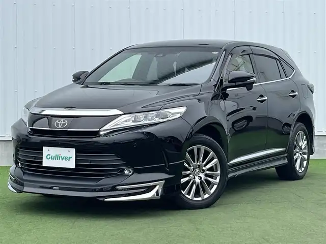 トヨタ ハリアー プレミアム 香川県 2018(平30)年 4万km ブラック 登録時走行距離：39391km/ディーラー純正9型ナビ/　CD DVD BT フルセグTV/バックカメラ/モデリスタエアロ/パワーバックドア/プリクラッシュセーフティシステム/レーンキープアシスト/レーダークルーズコントロール/クリアランスソナー/オートハイビーム/オートライト/LEDヘッドライト/フォグランプ/アイドリングストップ/横滑り防止装置/オートホールド機能付き電子パーキングブレーキ/MTモード付AT/ビルトインETC/ドライブレコーダー/木目革巻きガングリップステアリング/ステアリングスイッチ/プッシュスタート/スマートキー