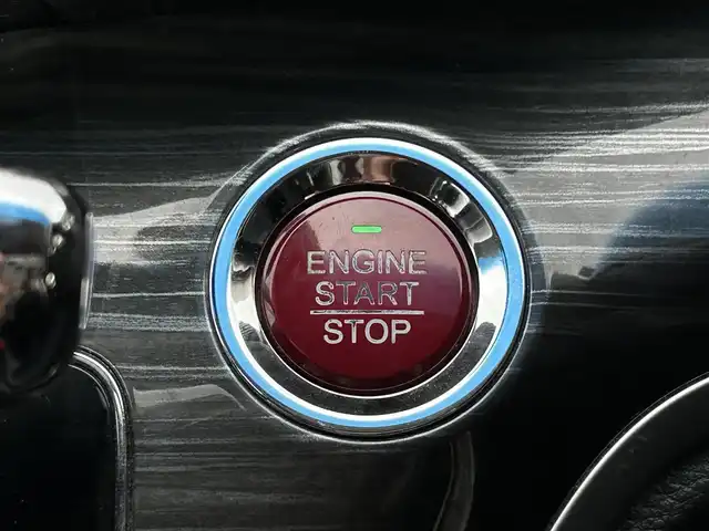 ホンダ オデッセイ アブソルート 20thアニバーサリー 福岡県 2015(平27)年 6.5万km ホワイトオーキッドパール 純正7型SDナビ(フルセグTV/CD/DVD/BT)バックカメラレーダークルーズコントロールホンダセンシング両側パワスラETCUSBポートHDMIオットマン純正フロアマット純正アルミホイール17inchスマートキープッシュスタート