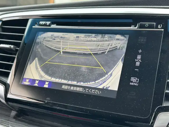 ホンダ オデッセイ アブソルート 20thアニバーサリー 福岡県 2015(平27)年 6.5万km ホワイトオーキッドパール 純正7型SDナビ(フルセグTV/CD/DVD/BT)バックカメラレーダークルーズコントロールホンダセンシング両側パワスラETCUSBポートHDMIオットマン純正フロアマット純正アルミホイール17inchスマートキープッシュスタート