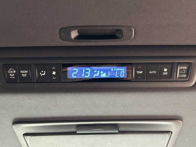 トヨタ ヴェルファイア ゴールデンアイズⅡ 宮城県 2021(令3)年 4.3万km ホワイトパールクリスタルシャイン サンルーフ/トヨタセーフティセンス/・プリクラッシュセーフティシステム/・レーントレーシングアシスト/・レーンデバーチャーアラート/・レーダークルーズコントロール/・アダプティブハイビーム/・ロードサインアシスト/純正メモリナビ/バックカメラ/フルセグテレビ/Bluetooth/両側パワースライド/電動リアゲート/ブラインドスポットモニター/ビルトインETC/ブレーキホールド/パーキングサポートブレーキ/リアクロストラフィックアラート/クリアランスソナー/純正LEDヘッドライト/オートライト/純正アルミホイール/純正フロアマット
