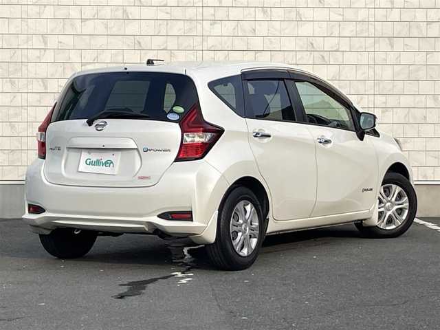 日産 ノート e－パワー X 愛知県 2018(平30)年 8万km ブリリアントホワイトパール ・純正SDメモリーナビ/・フルセグTV/・CD再生/・ETC/・Bluetooth接続/・純正フロアマット/・オートライト/・横滑り防止装置/・衝突軽減ブレーキ/・レーンキープアシスト/・電動格納ミラー/・ドライブレコーダー（前）/・スマートキー/・プッシュスタート