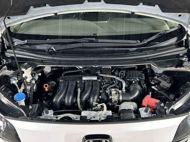 ホンダ フリード G ホンダセンシング 沖縄県 2021(令3)年 2.1万km プラチナホワイトパール 県外仕入/禁煙車/純正ナビ/　フルセグ　Ｂｌｕｅｔｏｏｔｈ　ＤＶＤ再生　ＨＤＭＩ/ホンダセンシング/Sパッケージ/・コンビシート/・本革巻きステアリング/・１５インチAW/路外逸脱警報/レーダークルーズコントロール/両側パワースライドドア/アイドリングストップ/オートＬＥＤライト/ステアリングリモコン/ビルトインＥＴＣ/ハーフレザーシート/純正フロアマット/ドアバイザー