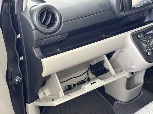 トヨタ パッソ X 秋田県 2022(令4)年 4.3万km ブラックマイカメタリック ４WD/純正ナビ　CD USB BT AMFMチューナー/衝突被害軽減システム/コーナーセンサー前後/ETC/プッシュスタート　スマートキー/スペアキー1本/純正ホイールキャップ　14インチ夏タイヤ装着/純正フロアマット/ハロゲンヘッドライト/電動格納ミラー/ヘッドライトレベライザー/ダブルエアバッグ/保証書・取扱説明書
