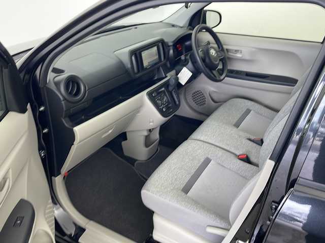 トヨタ パッソ X 秋田県 2022(令4)年 4.3万km ブラックマイカメタリック ４WD/純正ナビ　CD USB BT AMFMチューナー/衝突被害軽減システム/コーナーセンサー前後/ETC/プッシュスタート　スマートキー/スペアキー1本/純正ホイールキャップ　14インチ夏タイヤ装着/純正フロアマット/ハロゲンヘッドライト/電動格納ミラー/ヘッドライトレベライザー/ダブルエアバッグ/保証書・取扱説明書
