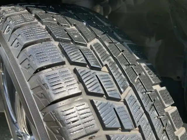 トヨタ スペイド F ジャック 静岡県 2014(平26)年 3.3万km ブラックマイカ 特別仕様車/純正SDナビ(NSZN-W64T)/　AM FM CD DVD Bluetooth SDREC/ETC/HIDオートヘッドランプ/社外16インチアルミホイール/片側パワースライドドア/スマートキー2本/パーキングアシスト/フルセグTV/バックモニター/モデリスタエアロ