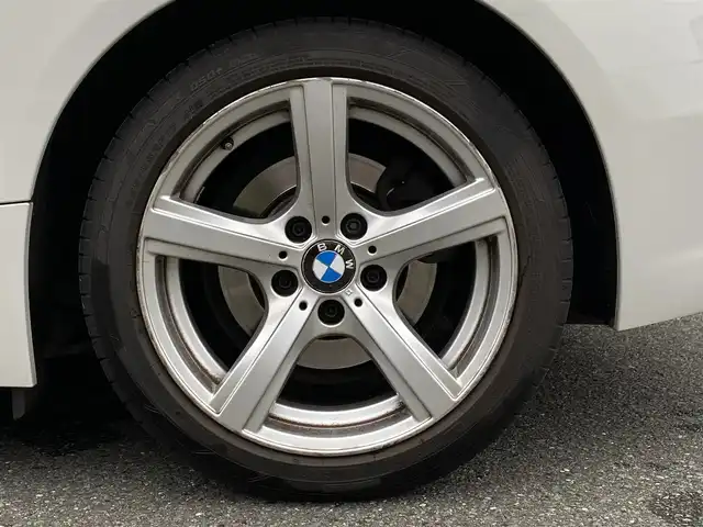 ＢＭＷ Ｚ４ sDrive23i ハイライン 福岡県 2010(平22)年 6.6万km 白 黒革シート/純正ナビＴＶ/シートヒーター/電動オープン/レザーステアリング/シートヒーター/ＨＩＤヘッドライト/ＥＴＣ/スペアキー/取扱説明書/保証書/記録簿