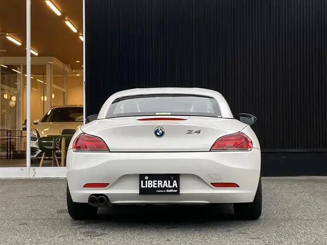 ＢＭＷ Ｚ４ sDrive23i ハイライン 福岡県 2010(平22)年 6.6万km 白 黒革シート/純正ナビＴＶ/シートヒーター/電動オープン/レザーステアリング/シートヒーター/ＨＩＤヘッドライト/ＥＴＣ/スペアキー/取扱説明書/保証書/記録簿
