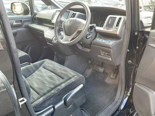 ホンダ ステップワゴン G Eセレクション 愛媛県 2014(平26)年 9.9万km クリスタルブラックパール ワンオーナー/純正ナビ/・フルセグ/BT/CD/DVD/バックカメラ/ETC/クルーズコントロール/片側パワースライドドア/ウィンカーミラー/スマートキー/ライトレベライザー/スペアキー