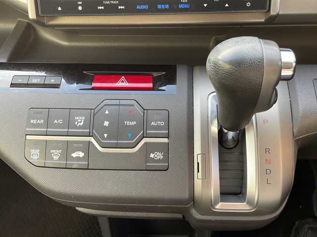 ホンダ ステップワゴン G Eセレクション 愛媛県 2014(平26)年 9.9万km クリスタルブラックパール ワンオーナー/純正ナビ/・フルセグ/BT/CD/DVD/バックカメラ/ETC/クルーズコントロール/片側パワースライドドア/ウィンカーミラー/スマートキー/ライトレベライザー/スペアキー