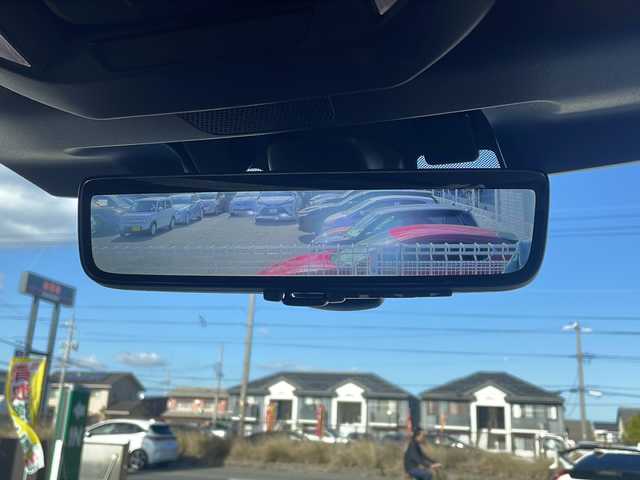 スバル フォレスター STIスポーツ 三重県 2022(令4)年 0.5万km クリスタルブラックシリカ メーカーオプション/・パワーバックドア/・アイサイトセーフティ(視界拡張)/　フロントビューモニター/　スマートリアビューミラー/アイサイトコアテクノロジー/・プリクラッシュブレーキ/・後退時ブレーキアシスト/・AT誤発進抑制制御/・AT誤後進抑制制御/・ツーリングアシスト/・全車速追従機能付クルーズコントロール/・低速クルーズコントロール/・車線逸脱抑制/車線逸脱警報/・ふらつき警報/・先行車発進お知らせ機能/・緊急時プリクラッシュステアリング/アイサイトセーフティプラス(運転支援)/・スバルリアビークルディクション/・アダプティブドライビングビーム/4WD/ターボ/純正8型SDナビ/フルセグTV/【CD/DVD/BD/SD/Bluetooth】/フロント/サイド/バックカメラ/ETC/レザーシート/D/N席パワーシート/全席シートヒーター/ステアリング連動LEDヘッドランプ/LEDフロントフォグランプ/225/55R18インチ純正AW/プッシュスタート/スマートキー/スペアキー/純正フロアマット