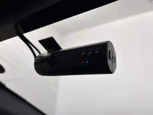 スバル ＷＲＸ ＳＴＩ EJ20 Final edition full package 愛知県 2020(令2)年 0.6万km WRブルーパール 純正ナビ/・地デジTV/・Bluetooth/・CD/DVD/・AM/FM/・SD/・iPod/純正フルエアロ/6速MT/プッシュスタート/バックカメラ/LEDヘッドライト/オートライト/純正フロアマット/純正19インチアルミホイール/前後ドライブレコーダー/ハーフレザーシート/前席シートヒーター/ETC/スマートキー