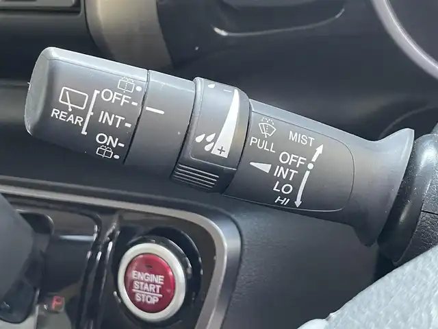 ホンダ Ｎ ＢＯＸ カスタム G Lパッケージ 滋賀県 2016(平28)年 4.7万km ミラノレッド 純正7インチナビ/【Bluetooth/CD/DVD/フルセグTV】/両側パワースライドドア/HIDヘッドライト/オートライト/前方ドライブレコーダー/衝突軽減ブレーキ/純正フロアマット/プッシュスタート/スマートキー/ステアリングリモコン