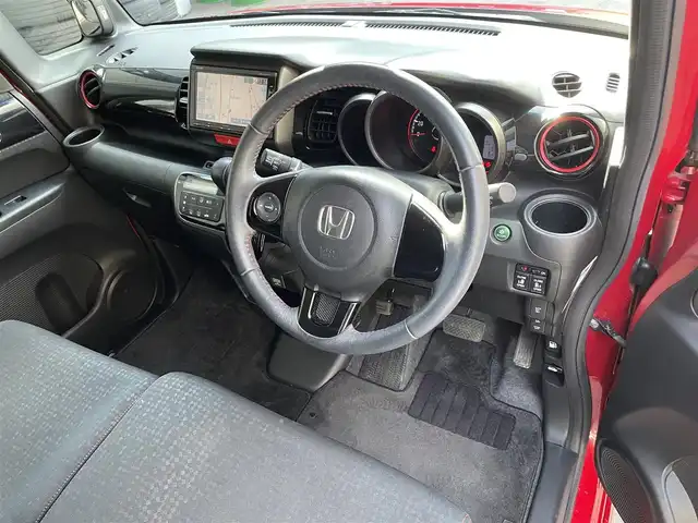 ホンダ Ｎ ＢＯＸ カスタム G Lパッケージ 滋賀県 2016(平28)年 4.7万km ミラノレッド 純正7インチナビ/【Bluetooth/CD/DVD/フルセグTV】/両側パワースライドドア/HIDヘッドライト/オートライト/前方ドライブレコーダー/衝突軽減ブレーキ/純正フロアマット/プッシュスタート/スマートキー/ステアリングリモコン