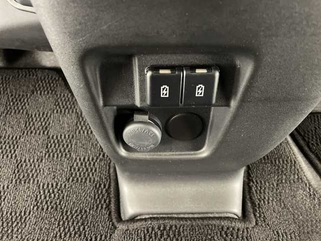 スズキ スペーシア ギア HYBRID XZ 宮崎県 2021(令3)年 4.7万km アクティブイエロー/ガンメタリック2トーン 社外10.1インチディスプレイオーディオ/Ｂｌｕｅｔｏｏｔｈ　/Ｄ／Ｎ席シートヒーター/両側パワースライドドア/クルーズコントロール/コーナセンサー　/デュアルカメラブレーキサポート　/レーンキープアシスト　/横滑り防止機能/スマートキー/ハンドルリモコン/アイドリングストップ