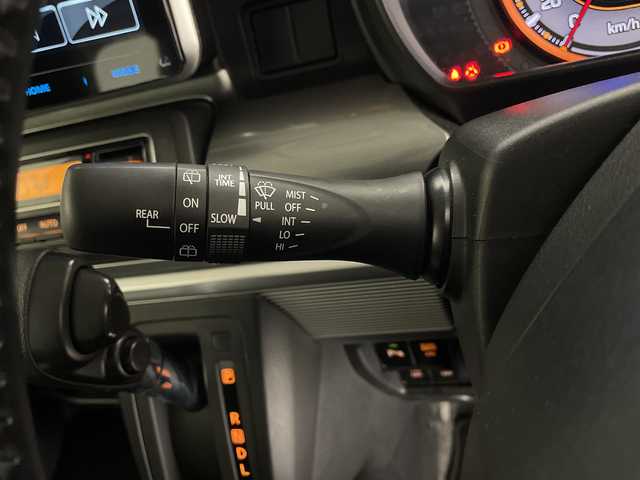 スズキ スペーシア ギア HYBRID XZ 宮崎県 2021(令3)年 4.7万km アクティブイエロー/ガンメタリック2トーン 社外10.1インチディスプレイオーディオ/Ｂｌｕｅｔｏｏｔｈ　/Ｄ／Ｎ席シートヒーター/両側パワースライドドア/クルーズコントロール/コーナセンサー　/デュアルカメラブレーキサポート　/レーンキープアシスト　/横滑り防止機能/スマートキー/ハンドルリモコン/アイドリングストップ