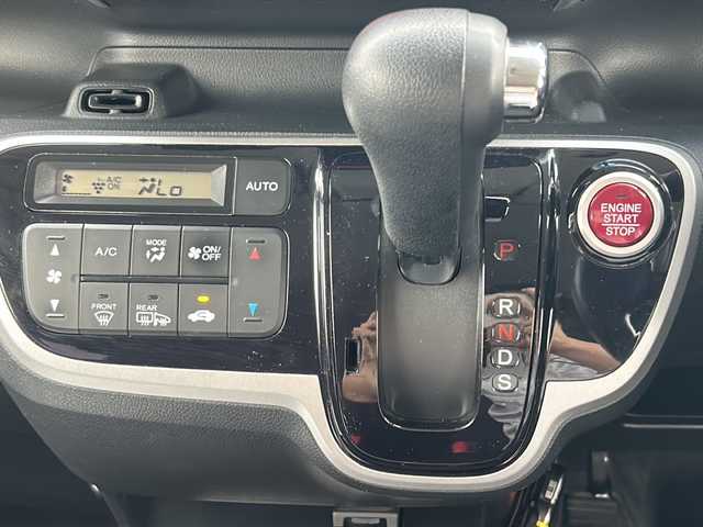 ホンダ Ｎ ＢＯＸ カスタム G ターボ Aパッケージ 富山県 2014(平26)年 4.7万km プレミアムホワイトパール ４ＷＤ/純正メモリナビ＆フルセグＴＶ（社外チューナー）/（ＣＤ＆ＳＤ）/バックカメラ/ＣＴＢＡ/クルーズコントロール/ＥＴＣ/純正１５inアルミホイール/両側パワースライドドア/オートライト/ＨＩＤライト/フォグランプ/ウィンカーミラー/電動格納ミラー/スマートキー/プッシュスタート/Ｗ＋サイド＋カーテンエアバッグ/横滑り防止/ＡＢＳ/ドアバイザー/純正フロアマット/新車保証書/取扱説明書