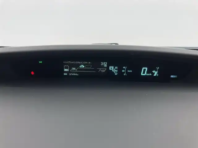 トヨタ プリウス S 愛知県 2014(平26)年 3.8万km シルバーM モデリスタエアロ　/社外マフラー　/ナビＮＳＺＴ－Ｗ６２Ｇ　/バックカメラ　/スマートキー　/アルミホイール　/フルセグTV　/HIDライト　/オートライト　/オートエアコン　/フロアマット　/プッシュスタート