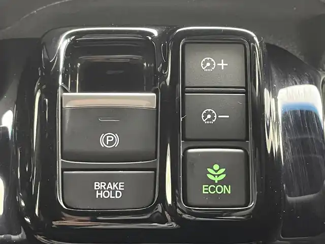 ホンダ Ｎ ＢＯＸ カスタム L ターボ 大分県 2022(令4)年 4.2万km プラチナホワイトパール 無限エアロ/ホンダセンシング搭載/・衝突軽減ブレーキ（CMBS）/・誤発進抑制機能/・歩行者事故低減ステアリング/・路外逸脱抑制機能/・ACC（渋滞追従機能付き）/・車線維持支援システム（LAKS）/・先行車発進お知らせ機能/・標識認識機能/・後方誤発進抑制機能/・オートハイビーム/純正8型ナビ　型式：VXU-227NBi/・フルセグTV、DVD再生可、BT対応、USB/・AppleCarPlay、AM/FM/ステアリングスイッチ/バックカメラ/ナビ連動ドライブレコーダー/ETC/ハーフレザーシート/・前席シートヒーター/アイドリングストップ/横滑り防止装置/電動格納ミラー/純正フロアマット/オートライト/LEDヘッドライト/シーケンシャルウインカー/LEDフォグ/純正15インチアルミホイール/純正エンジンスターター