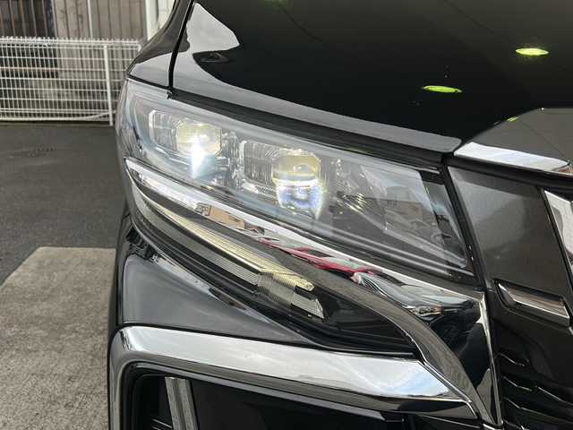 トヨタ アルファード S Cパッケージ 京都府 2019(令1)年 8.7万km ブラック 純正ＳＤナビ　/NSZN-Z68T/フルセグＴＶ　/Bluetooth/CD/DVD再生機能有/USB/禁煙車　/トヨタセーフティセンスＰ　/プリクラッシュセーフティシステム（ＰＣＳ）/レーンディパーチャーアラート（ＬＤＡ）/オートマチックハイビーム（ＡＨＢ）/レーダークルーズコントロール）/純正12.1インチ後席フリップダウンモニター　/両側パワースライドドア　/バックカメラ　/前後コーナーセンサー　/ＬＥＤライト　/前席＋2列目パワーシート/スマートキー　/前席シートヒーター/純正ドライブレコーダー/純正AW18インチ/ウインカーミラー/アイドリングストップ/純正ビルトインETC/ハンドルヒーター/シートメモリー機能/ルーフイルミネーション/盗難防止装置/Wエアバッグ