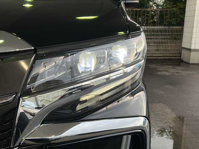 トヨタ アルファード S Cパッケージ 京都府 2019(令1)年 8.7万km ブラック 純正ＳＤナビ　/NSZN-Z68T/フルセグＴＶ　/Bluetooth/CD/DVD再生機能有/USB/禁煙車　/トヨタセーフティセンスＰ　/プリクラッシュセーフティシステム（ＰＣＳ）/レーンディパーチャーアラート（ＬＤＡ）/オートマチックハイビーム（ＡＨＢ）/レーダークルーズコントロール）/純正12.1インチ後席フリップダウンモニター　/両側パワースライドドア　/バックカメラ　/前後コーナーセンサー　/ＬＥＤライト　/前席＋2列目パワーシート/スマートキー　/前席シートヒーター/純正ドライブレコーダー/純正AW18インチ/ウインカーミラー/アイドリングストップ/純正ビルトインETC/ハンドルヒーター/シートメモリー機能/ルーフイルミネーション/盗難防止装置/Wエアバッグ