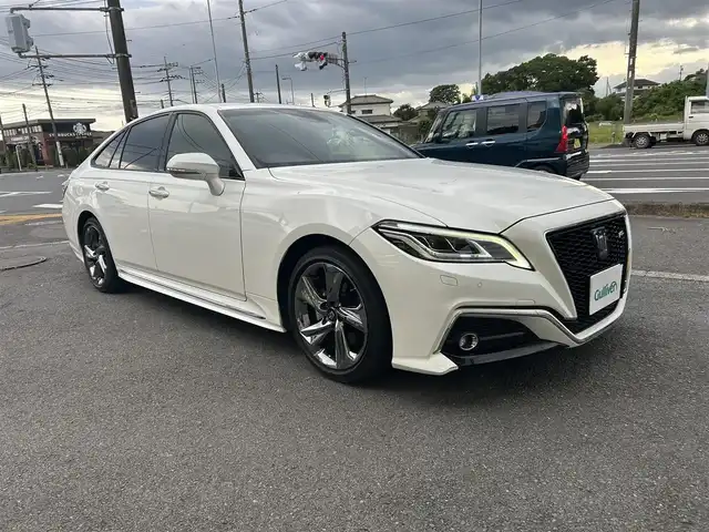 トヨタ クラウン ハイブリッド RS 神奈川県 2019(令1)年 6.5万km ホワイトパールクリスタルシャイン 純正メモリナビ/前後ドライブレコーダー/ETC２．０/トヨタセーフティシステム/バックカメラ/フォグライト/パドルシフト/ウィンカーミラー/クルーズコントロール/プッシュスタート/ステアリングスイッチ/全席パワーシート/スペアキー/LEDヘッドライト/スマートキー
