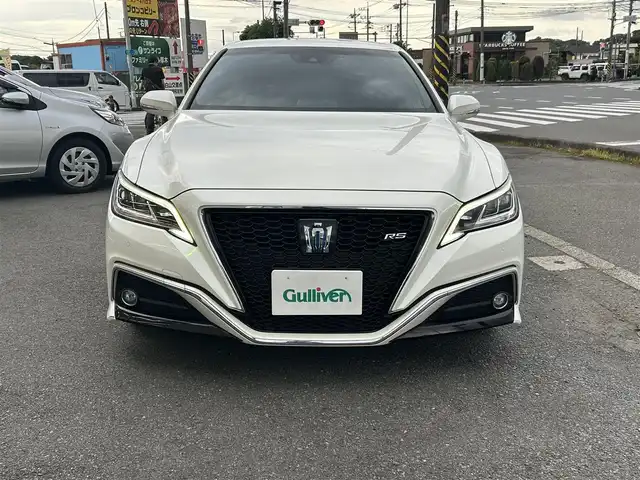 トヨタ クラウン ハイブリッド RS 神奈川県 2019(令1)年 6.5万km ホワイトパールクリスタルシャイン 純正メモリナビ/前後ドライブレコーダー/ETC２．０/トヨタセーフティシステム/バックカメラ/フォグライト/パドルシフト/ウィンカーミラー/クルーズコントロール/プッシュスタート/ステアリングスイッチ/全席パワーシート/スペアキー/LEDヘッドライト/スマートキー