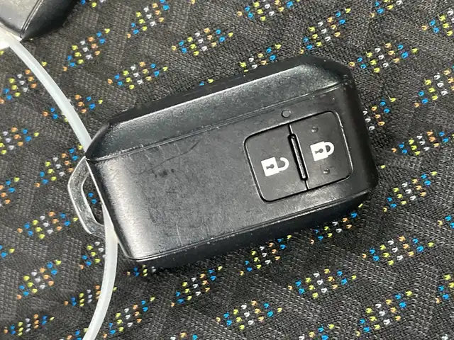 スズキ ハスラー HYBRID X 栃木県 2020(令2)年 3.2万km チアフルピンクメタリック/ホワイト2トーンルーフ 純正ナビ/(CD/DVD/Bluetooth/フルセグTV/MSV/USB)/全方位カメラ/リアエアロ/コーナーセンサー/スズキセーフティーサポート/・デュアルカメラブレーキサポート/・誤発進抑制機能/・ふらつき警報/・標識認識機能/・先行車発進お知らせ機能/ビルトインETC/シートヒーター/禁煙車/オートライト/LEDヘッドライト/横滑り防止装置/フォグランプ/ドアバイザー/スマートキー/プッシュスタート/アイドリングストップ/ステアリングスイッチ/革巻きステアリング/ウィンカーミラー/電動格納ミラー/純正15インチアルミホイール/純正フロアマット