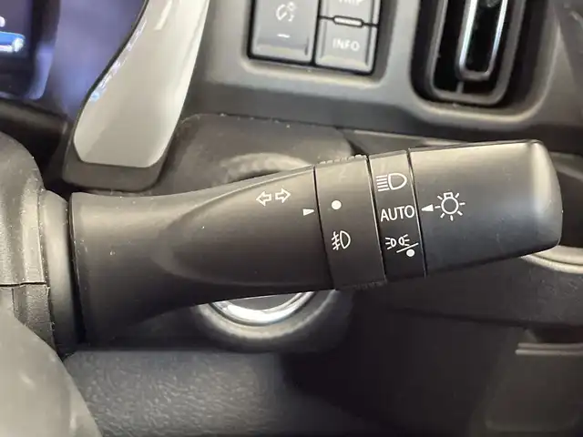 スズキ ハスラー HYBRID X 栃木県 2020(令2)年 3.2万km チアフルピンクメタリック/ホワイト2トーンルーフ 純正ナビ/(CD/DVD/Bluetooth/フルセグTV/MSV/USB)/全方位カメラ/リアエアロ/コーナーセンサー/スズキセーフティーサポート/・デュアルカメラブレーキサポート/・誤発進抑制機能/・ふらつき警報/・標識認識機能/・先行車発進お知らせ機能/ビルトインETC/シートヒーター/禁煙車/オートライト/LEDヘッドライト/横滑り防止装置/フォグランプ/ドアバイザー/スマートキー/プッシュスタート/アイドリングストップ/ステアリングスイッチ/革巻きステアリング/ウィンカーミラー/電動格納ミラー/純正15インチアルミホイール/純正フロアマット