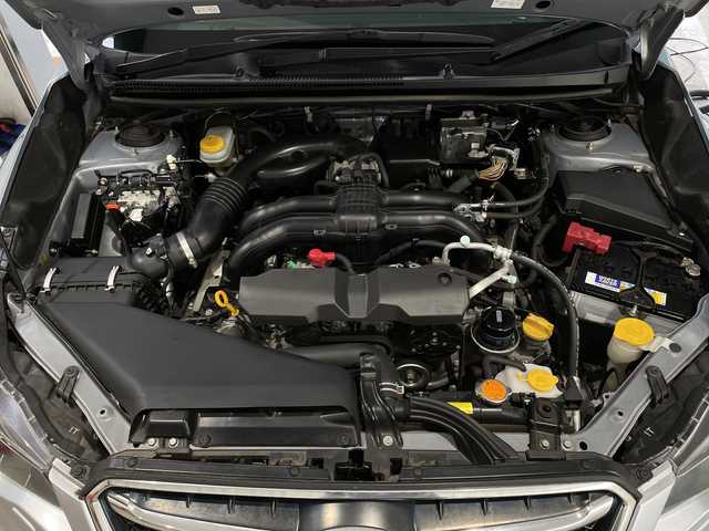 スバル インプレッサ Ｇ４ 2．0i アイサイト プラウドED 新潟県 2016(平28)年 1.7万km アイスシルバーメタリック 4WD/アイサイト/純正ナビ/　CD/DVD/Bluetooth/フルセグTV/バックカメラ/レーダークルーズコントロール/パワーシート/純正16インチアルミホイール/パドルシフト/コーナーポール/アイドリングストップ/レーンキープアシスト/電格ミラー/ウィンカーミラー/スマートキー/ETC