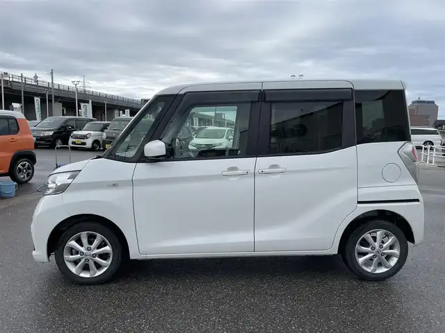 日産 デイズ ルークス X Vセレクション 石川県 2019(令1)年 7.5万km パール 社外メモリーナビ/CD/DVD/フルセグTV/アラウンドビューモニター/両側パワースライドドア/ドライブレコーダー/インテリキー/プッシュスタート/エマージェンシーブレーキ/純正アルミホイール/ベンチシート/保証書