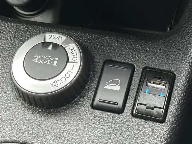 日産 エクストレイル 20GT 群馬県 2012(平24)年 15.5万km ブリリアントホワイトパール 4WD/カロッツェリアナビ/CD・DVD・BT・フルセグ/バックカメラ/ドライブレコーダー/ビルトインETC/クルーズコントロール/レザー調シートカバー/ホワイトレタータイヤ/TVキット/純正フロアマット/スマートキー×2/純正AWのみ積込