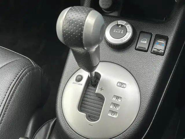 日産 エクストレイル 20GT 群馬県 2012(平24)年 15.5万km ブリリアントホワイトパール 4WD/カロッツェリアナビ/CD・DVD・BT・フルセグ/バックカメラ/ドライブレコーダー/ビルトインETC/クルーズコントロール/レザー調シートカバー/ホワイトレタータイヤ/TVキット/純正フロアマット/スマートキー×2/純正AWのみ積込