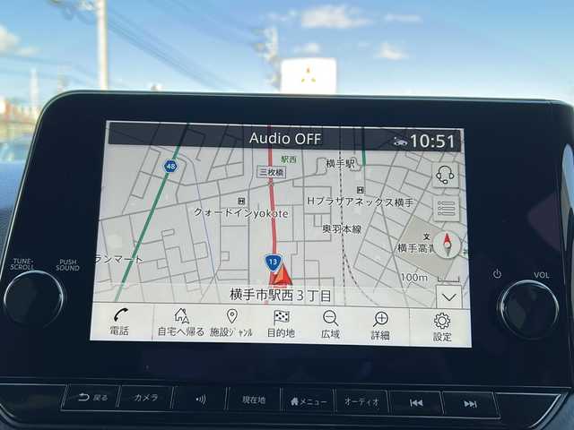 日産 ノート X FOUR 秋田県 2023(令5)年 6.5万km ブリリアントシルバー 純正ディスプレイオーディオ/ナビ機能付き/純正BT、TV/AppleCarPlay/AndroidAuto/前後コーナーセンサー/４WD/スペアキー/保証書、取説