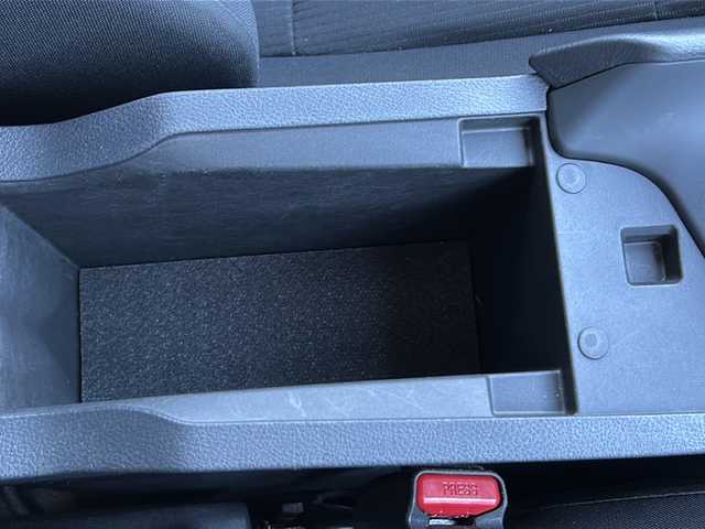 日産 ノート X FOUR 秋田県 2023(令5)年 6.5万km ブリリアントシルバー 純正ディスプレイオーディオ/ナビ機能付き/純正BT、TV/AppleCarPlay/AndroidAuto/前後コーナーセンサー/４WD/スペアキー/保証書、取説