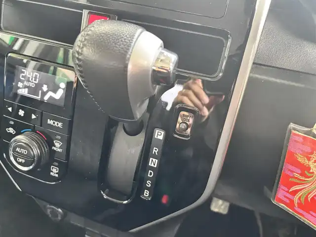 トヨタ タンク カスタムG 京都府 2019(平31)年 3万km パールホワイトⅢ スマートアシスト3/・衝突回避支援ブレーキ機能/・衝突警報機能/・車線逸脱警報機能/・誤発進抑制制御機能/・オートハイビーム/イクリプスメモリーナビ、地デジ、Bluetooth/両側パワースライドドア /バックカメラ/クルーズコンロール/ビルトインETC/ステアリングスイッチ/LEDヘッドランプ/記録簿R4、R5、R6、R7有り/スペアキー