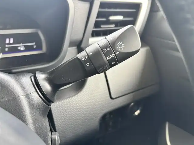 トヨタ タンク カスタムG 京都府 2019(平31)年 3万km パールホワイトⅢ スマートアシスト3/・衝突回避支援ブレーキ機能/・衝突警報機能/・車線逸脱警報機能/・誤発進抑制制御機能/・オートハイビーム/イクリプスメモリーナビ、地デジ、Bluetooth/両側パワースライドドア /バックカメラ/クルーズコンロール/ビルトインETC/ステアリングスイッチ/LEDヘッドランプ/記録簿R4、R5、R6、R7有り/スペアキー