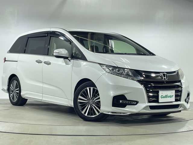 ホンダ オデッセイ アブソルート・EXホンダセンジング 神奈川県 2018(平30)年 6.9万km プラチナホワイトパール ホンダセンシング/純正9インチメモリナビ/マルチビューカメラ/両側パワースライドドア/ドライブレコーダー/ブラインドスポットインフォメーション/スマートパーキングアシストシステム/パーキングセンサーシステム/LEDアクティブコーナリングライト/アダプティブクルーズコントロール/純正17インチAW/ハーフレザーシート/シートヒーター/ETC2.0/スマートキー/衝突被害軽減システム/車線逸脱警報/横滑り防止装置/アイドリングストップ/LEDヘッドライト/フォグランプ/オートライト/ウィンカーミラー/電動格納ミラー/シートリフター/プッシュスタート/フロアマット