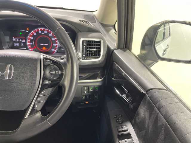 ホンダ オデッセイ アブソルート・EXホンダセンジング 神奈川県 2018(平30)年 6.9万km プラチナホワイトパール ホンダセンシング/純正9インチメモリナビ/マルチビューカメラ/両側パワースライドドア/ドライブレコーダー/ブラインドスポットインフォメーション/スマートパーキングアシストシステム/パーキングセンサーシステム/LEDアクティブコーナリングライト/アダプティブクルーズコントロール/純正17インチAW/ハーフレザーシート/シートヒーター/ETC2.0/スマートキー/衝突被害軽減システム/車線逸脱警報/横滑り防止装置/アイドリングストップ/LEDヘッドライト/フォグランプ/オートライト/ウィンカーミラー/電動格納ミラー/シートリフター/プッシュスタート/フロアマット