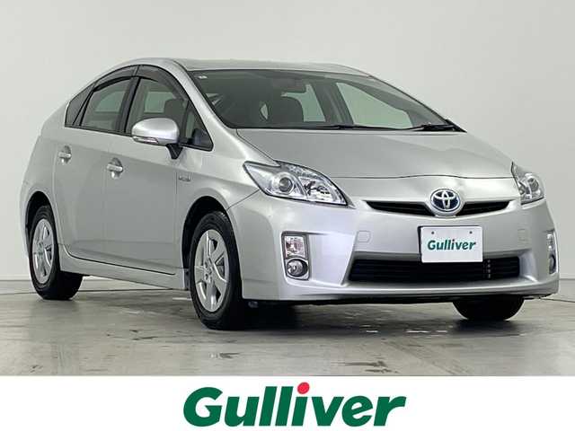 トヨタ プリウス S 岐阜県 2010(平22)年 12.4万km シルバーM 純正ナビ　/・(ＴＶ/CD/DVD/AUX/AM/FM)/バックモニター　/ビルトインＥＴＣ　/オートライト　/オートエアコン　/スマートキー　/プッシュスタート　/電格ミラー　/純正フロアマット　/純正ドアバイザー　/エンジンスタートボタン