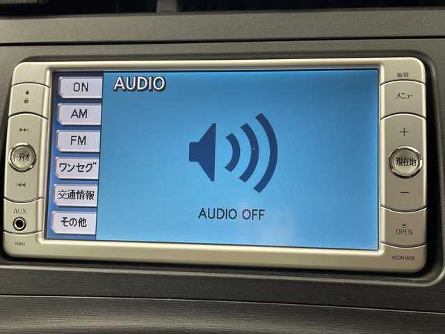 トヨタ プリウス S 岐阜県 2010(平22)年 12.4万km シルバーM 純正ナビ　/・(ＴＶ/CD/DVD/AUX/AM/FM)/バックモニター　/ビルトインＥＴＣ　/オートライト　/オートエアコン　/スマートキー　/プッシュスタート　/電格ミラー　/純正フロアマット　/純正ドアバイザー　/エンジンスタートボタン