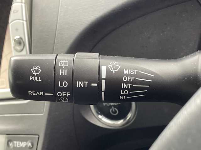 トヨタ プリウス S 岐阜県 2010(平22)年 12.4万km シルバーM 純正ナビ　/・(ＴＶ/CD/DVD/AUX/AM/FM)/バックモニター　/ビルトインＥＴＣ　/オートライト　/オートエアコン　/スマートキー　/プッシュスタート　/電格ミラー　/純正フロアマット　/純正ドアバイザー　/エンジンスタートボタン