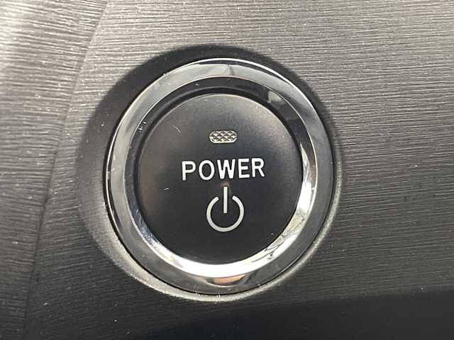 トヨタ プリウス S 岐阜県 2010(平22)年 12.4万km シルバーM 純正ナビ　/・(ＴＶ/CD/DVD/AUX/AM/FM)/バックモニター　/ビルトインＥＴＣ　/オートライト　/オートエアコン　/スマートキー　/プッシュスタート　/電格ミラー　/純正フロアマット　/純正ドアバイザー　/エンジンスタートボタン